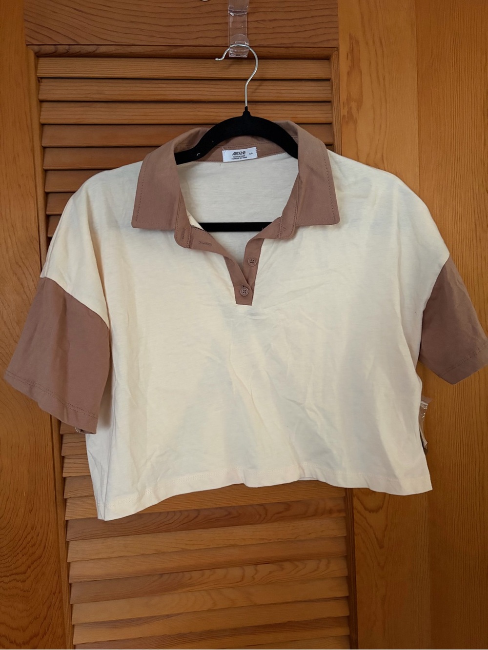 Ardene polo crop top size L NWT